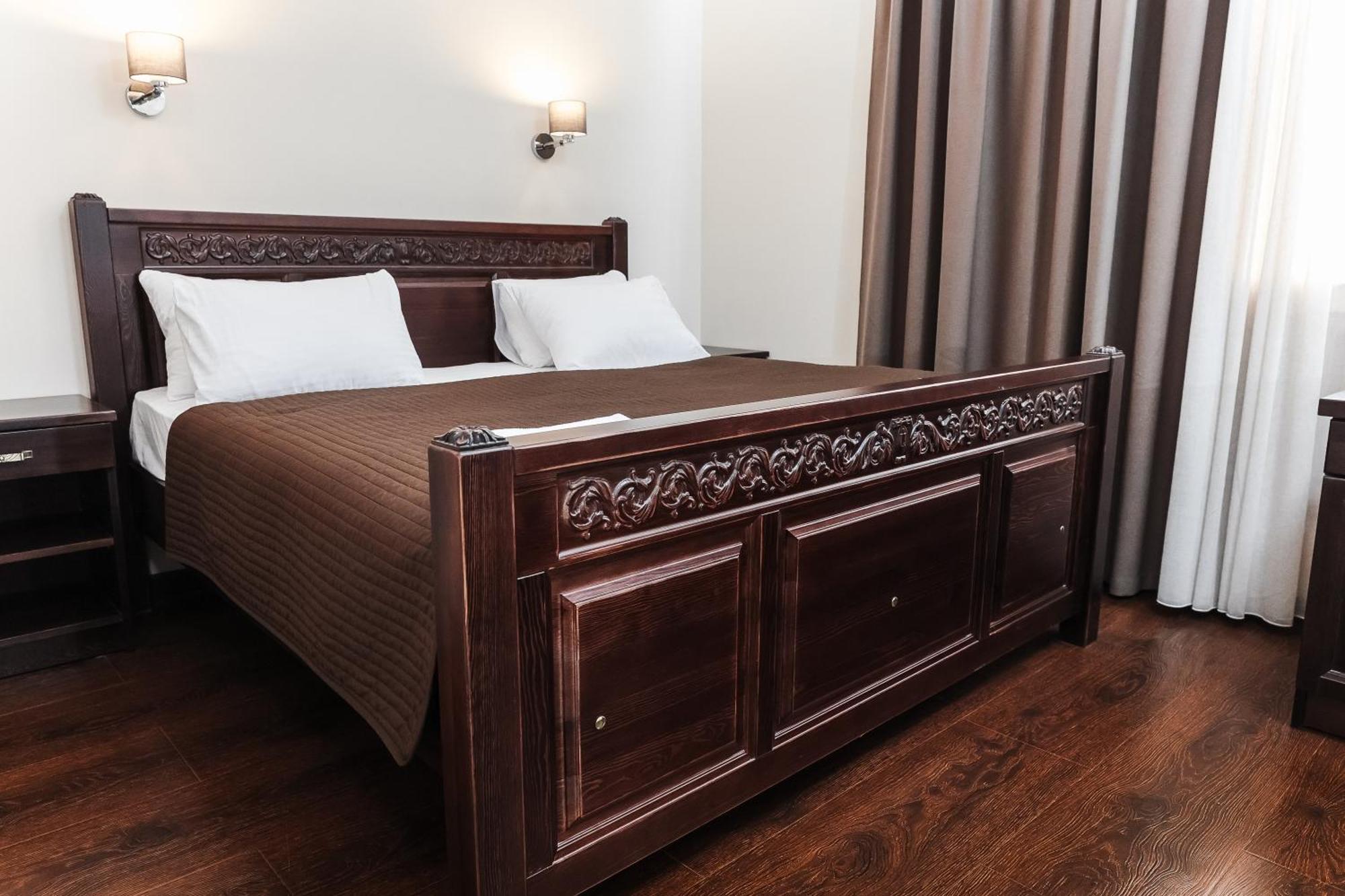 Dvin Hotel Pavlodar Exterior foto